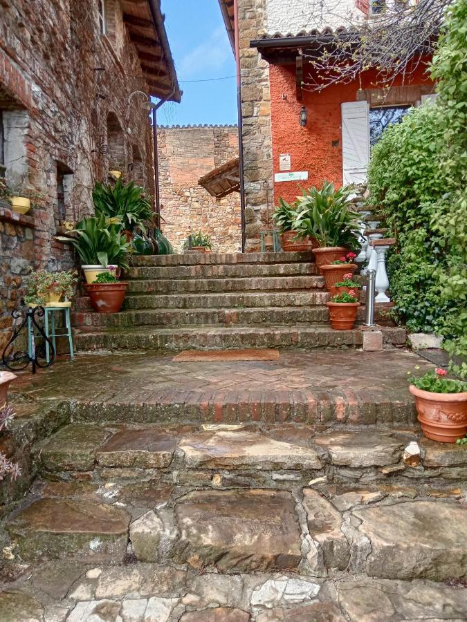 Morelli House Vendégház Montalbo Kültér fotó