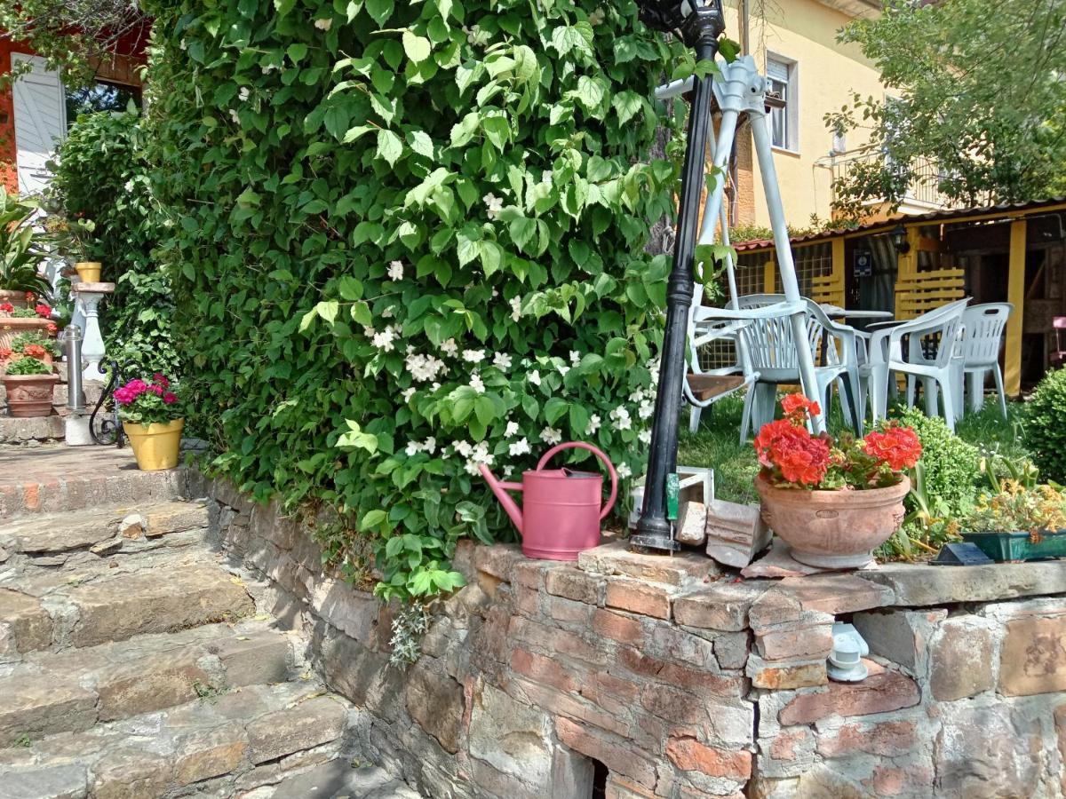 Morelli House Vendégház Montalbo Kültér fotó